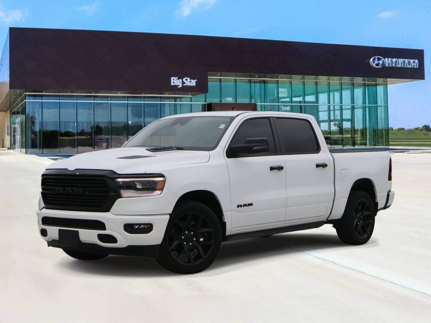 2023 Ram 1500 Laramie — Pickup Truck — 10,580 mi — Friendswood, TX