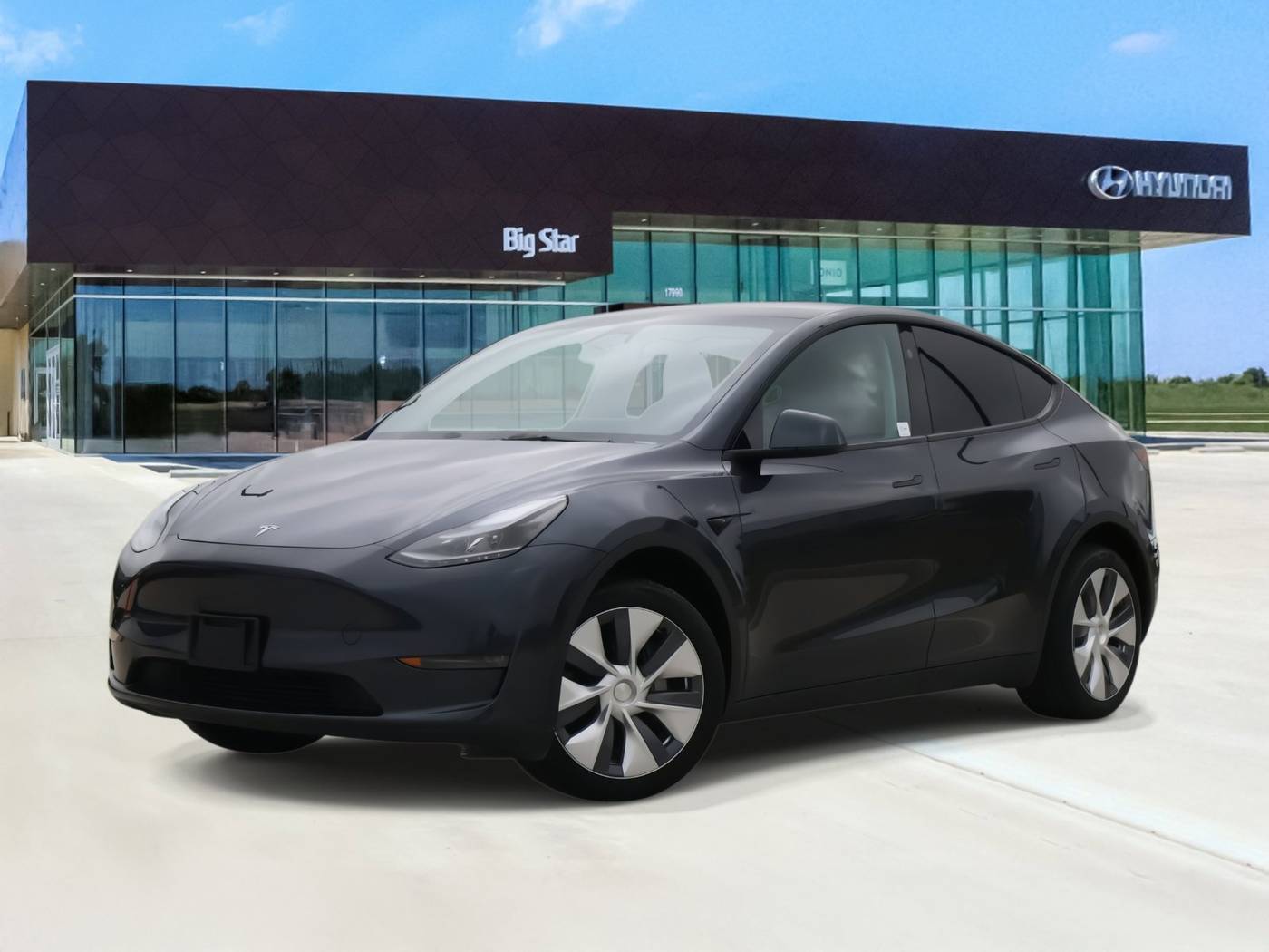 2024 Tesla Model Y Long Range — SUV — 23,510 mi — Friendswood, TX