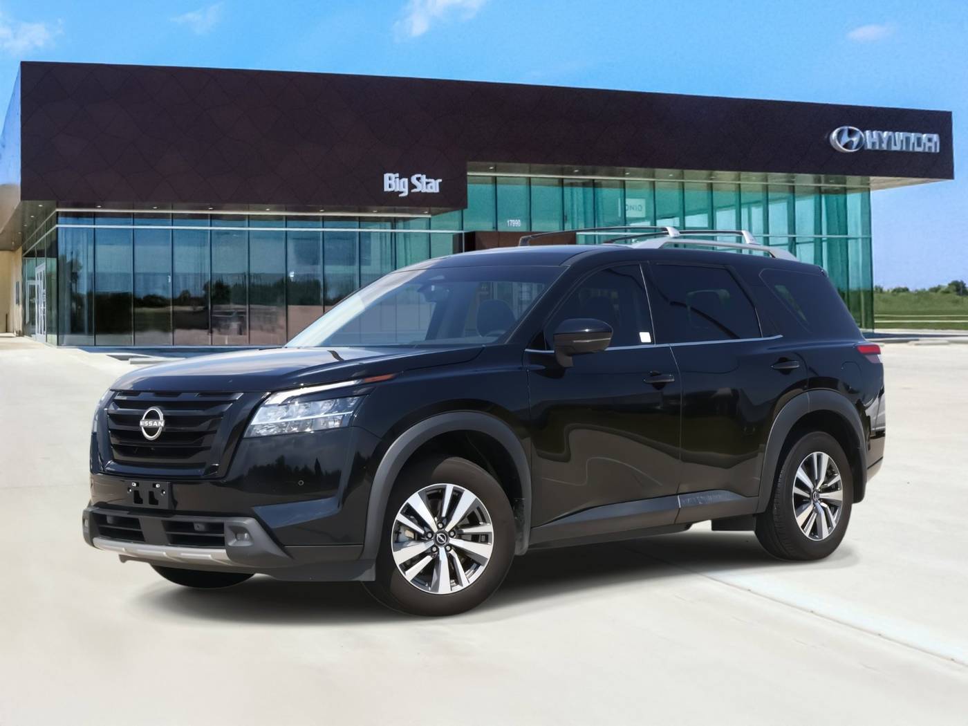 2023 Nissan Pathfinder SL — SUV — 26,470 mi — Friendswood, TX