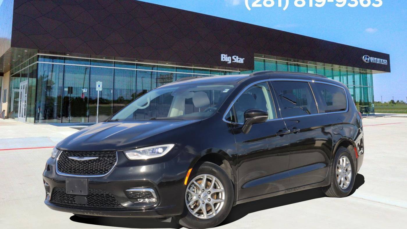 2021 Chrysler Pacifica Touring — Minivan — 31,065 mi — Friendswood, TX