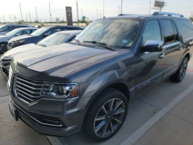 2017 Lincoln Navigator Reserve — SUV — 108,192 mi — Friendswood, TX