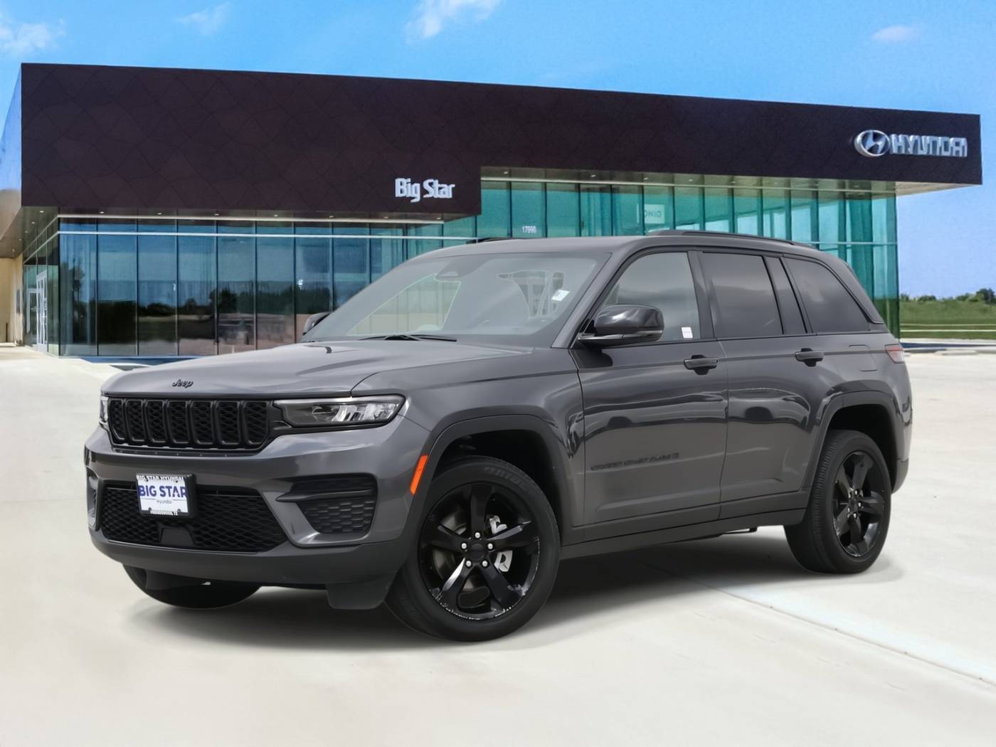 2023 Jeep Grand Cherokee Altitude — SUV — 15,872 mi — Friendswood, TX