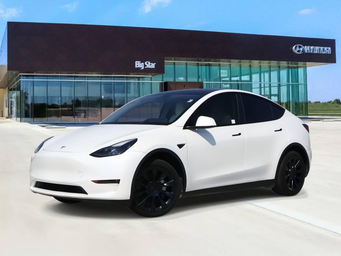 2023 Tesla Model Y Long Range — SUV — 12,726 mi — Friendswood, TX