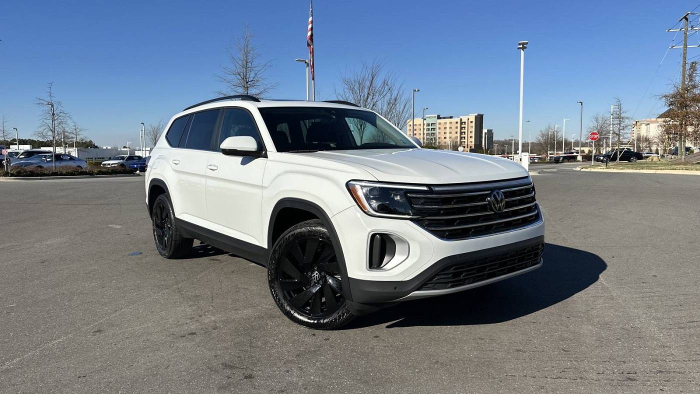 2024 Volkswagen Atlas SE with Technology — SUV — 11,816 mi — Concord, NC