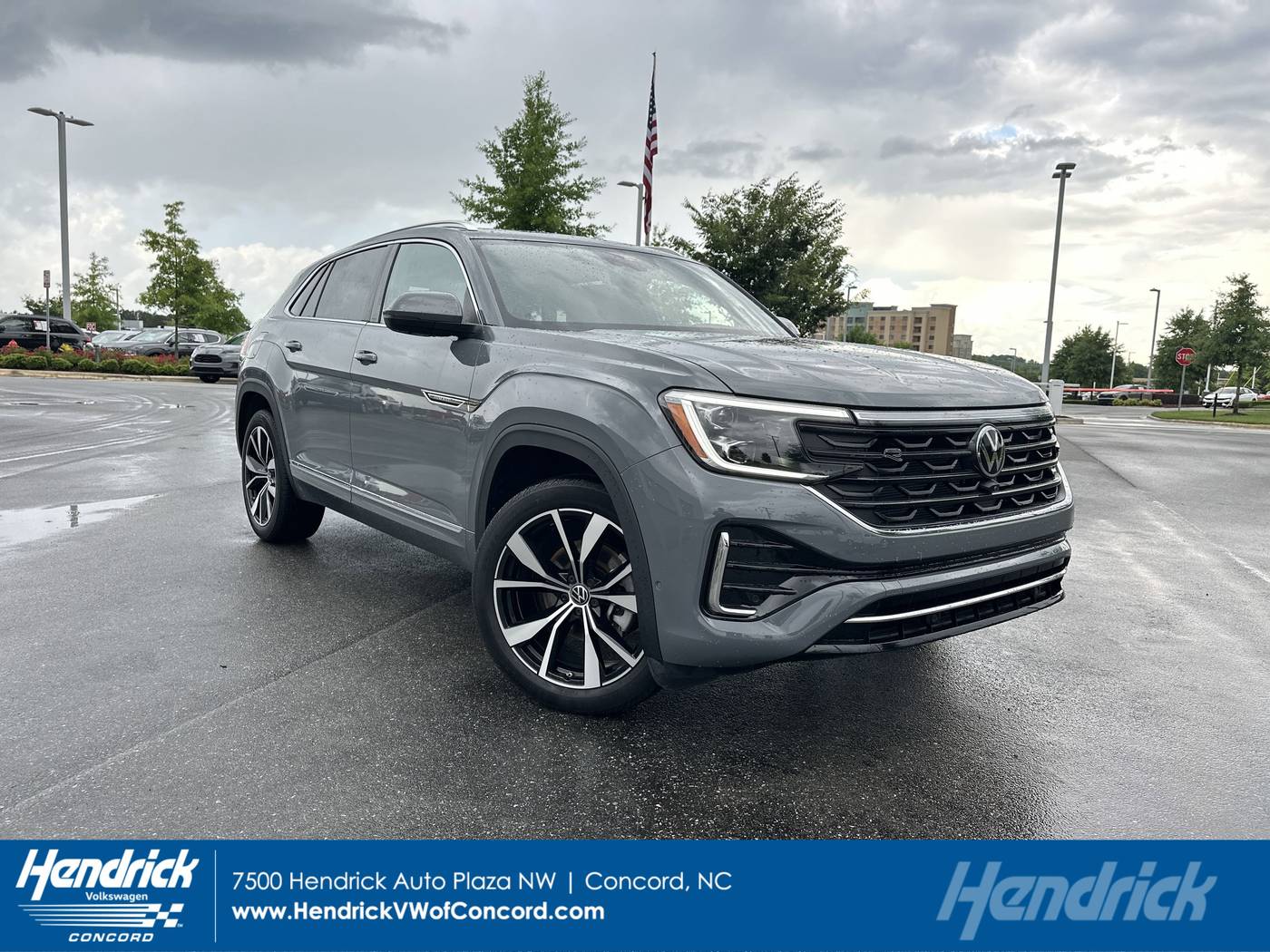 2024 Volkswagen Atlas Cross Sport SEL Premium R-Line — SUV — 9,718 mi — Concord, NC