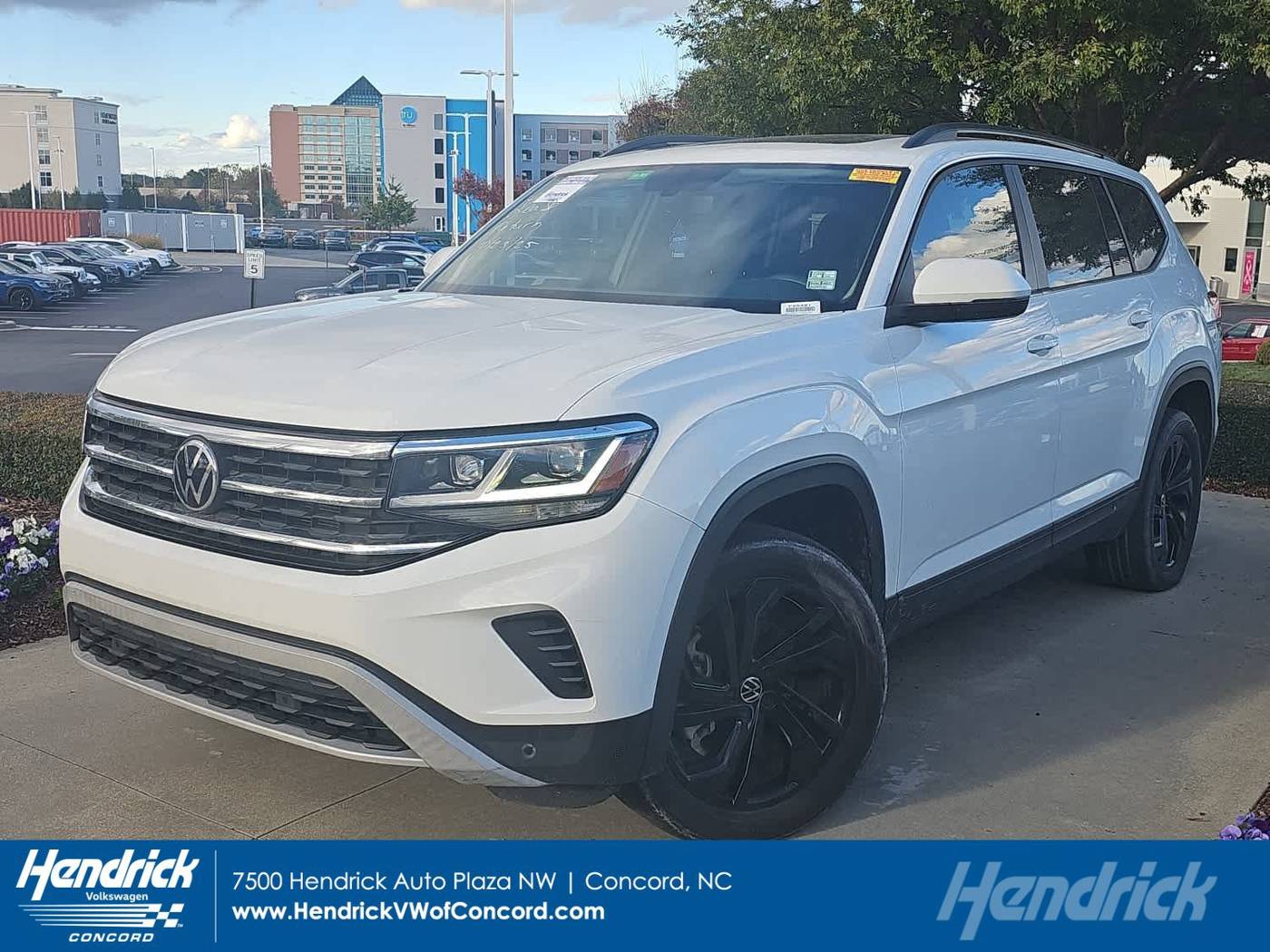 2022 Volkswagen Atlas SE with Technology — SUV — 48,168 mi — Concord, NC