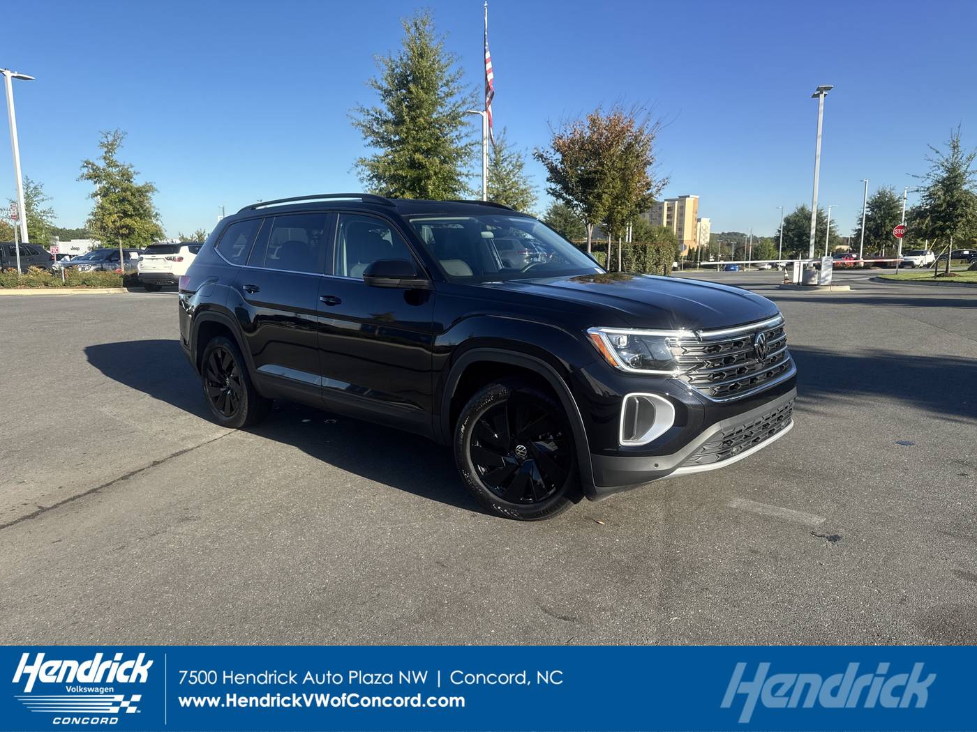 2025 Volkswagen Atlas SE with Technology — SUV — 13,902 mi — Concord, NC