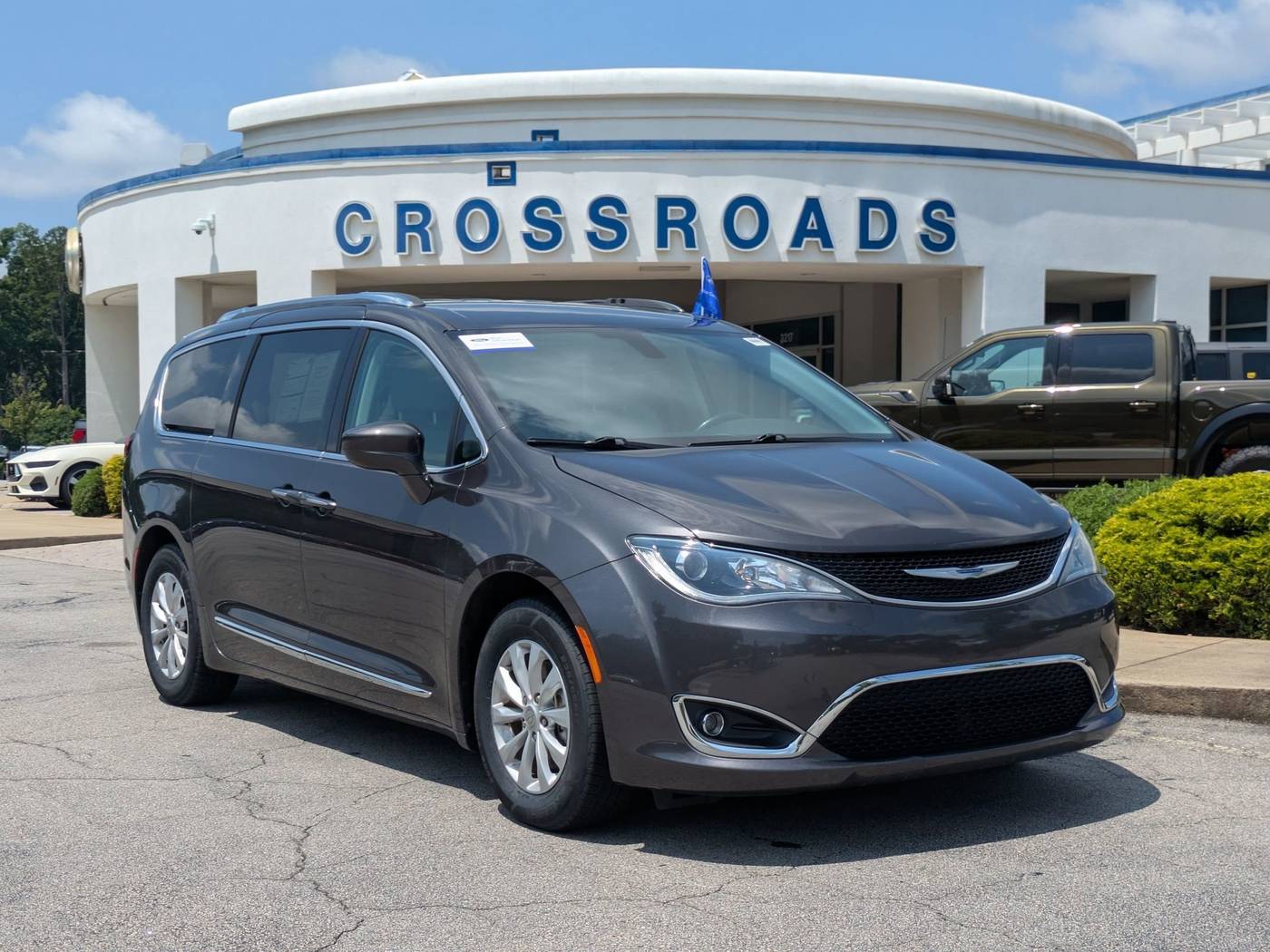 2019 Chrysler Pacifica Touring L — Minivan — 43,783 mi — Fuquay-Varina, NC