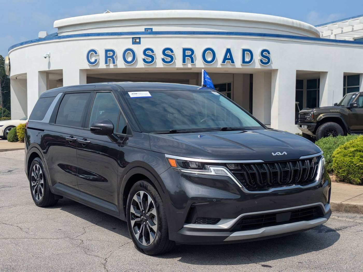 2024 Kia Carnival EX — Minivan — 28,334 mi — Fuquay-Varina, NC