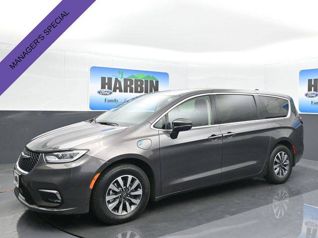 2023 Chrysler Pacifica Hybrid Touring L — Minivan — 47,930 mi — Scottsboro, AL