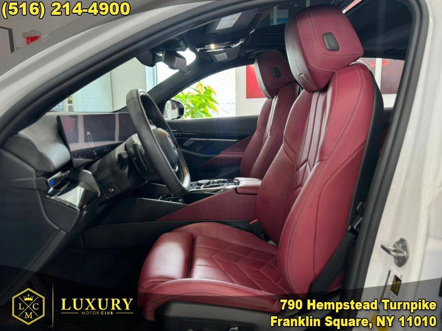 2024 BMW 5 Series 530i — Sedan — 31,378 mi — Franklin Square, NY