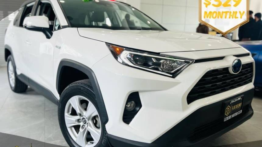 2020 Toyota RAV4 Hybrid XLE