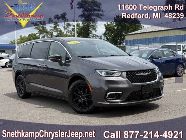 2022 Chrysler Pacifica Touring L — Minivan — 61,978 mi — Redford, MI