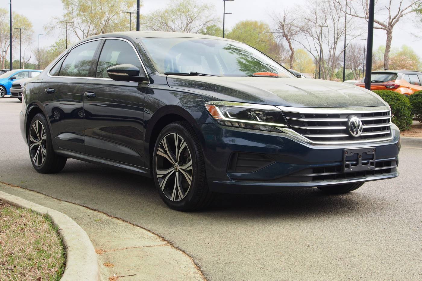 2021 Volkswagen Passat SE — Sedan — 45,080 mi — Wake Forest, NC