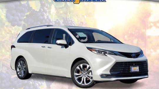 2022 Toyota Sienna Platinum — Minivan — 66,708 mi — Napa, CA