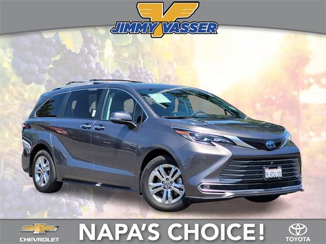 2024 Toyota Sienna Platinum — Minivan — 16,576 mi — Napa, CA