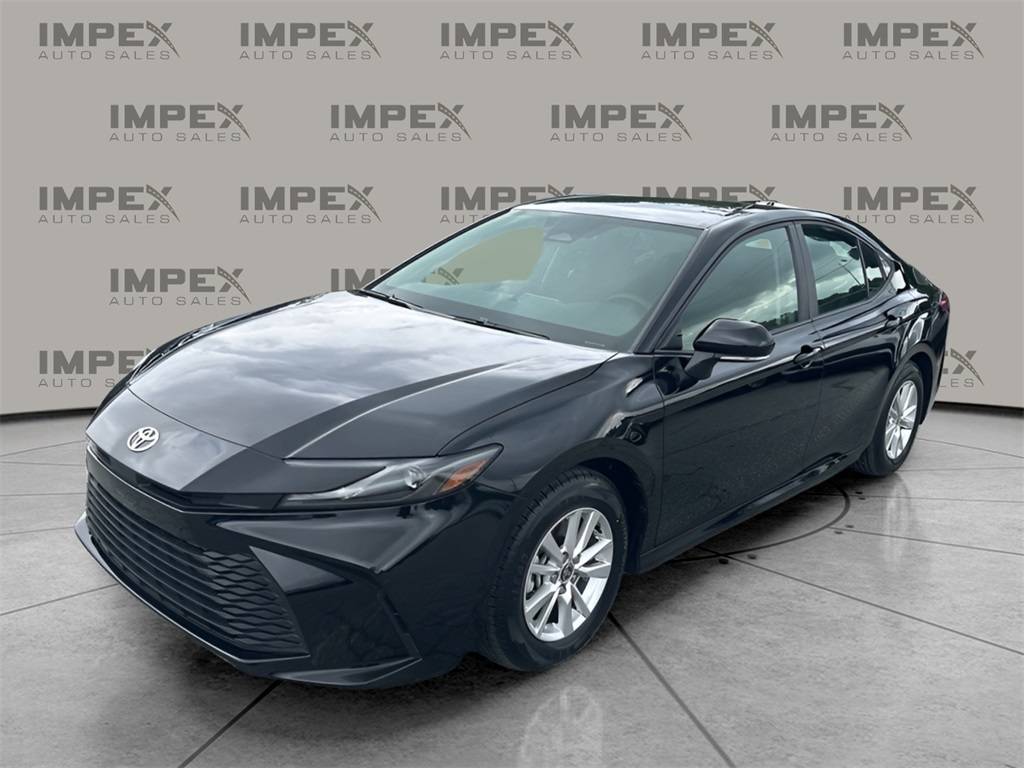 2025 Toyota Camry LE — Sedan — 34,531 mi — Greensboro, NC