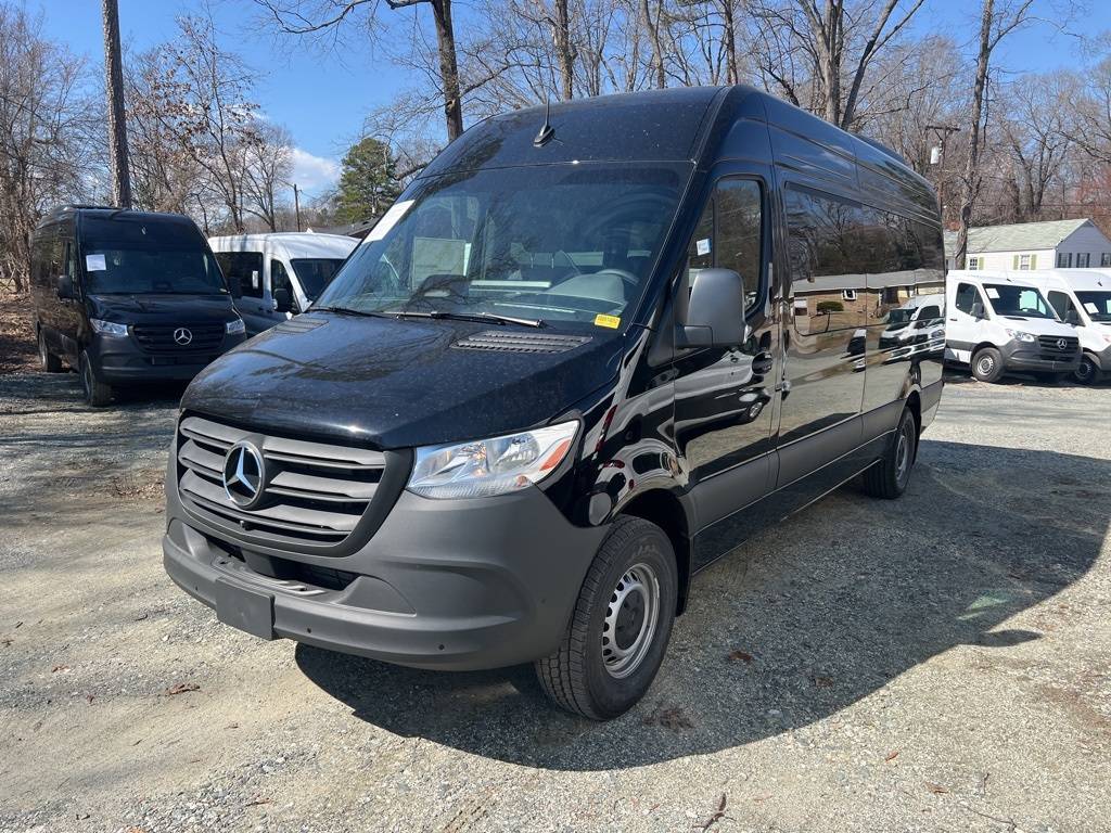 2025 Mercedes-Benz Sprinter Passenger Van 2500 — Passenger Van — 21 mi — Greensboro, NC