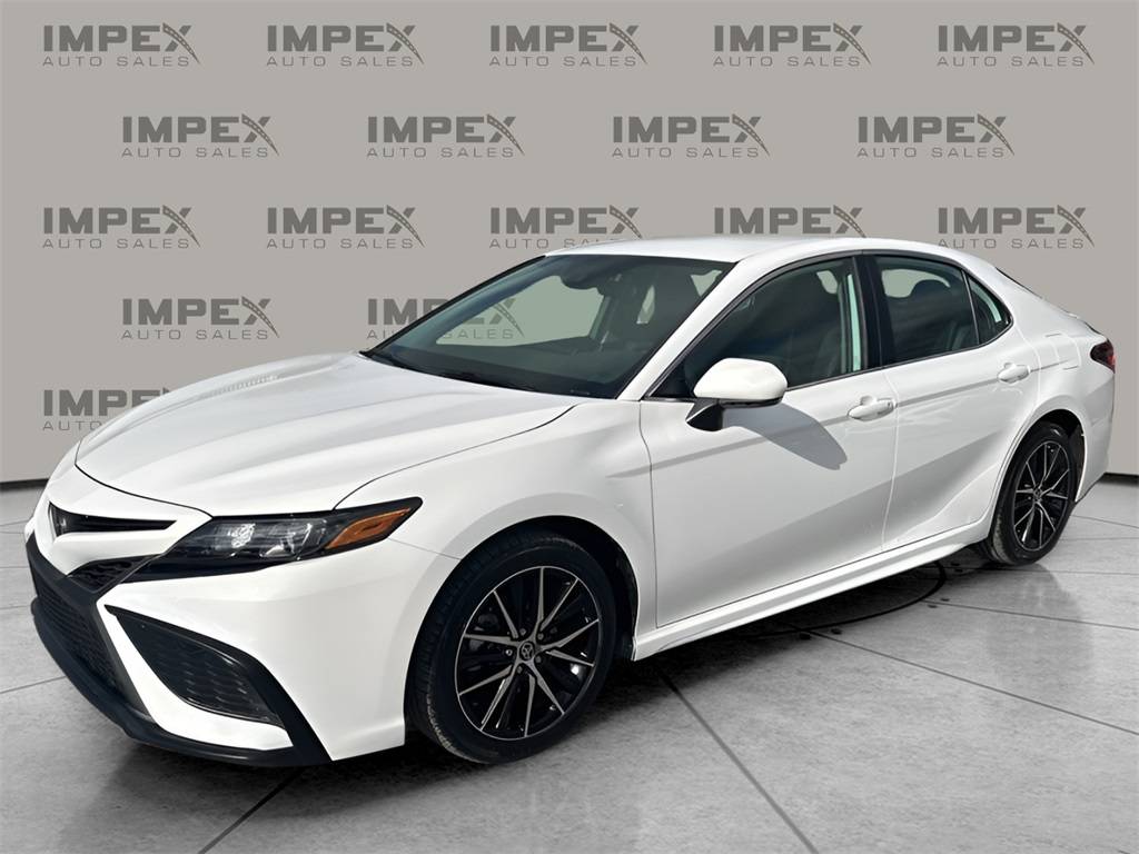 2024 Toyota Camry SE — Sedan — 42,728 mi — Greensboro, NC
