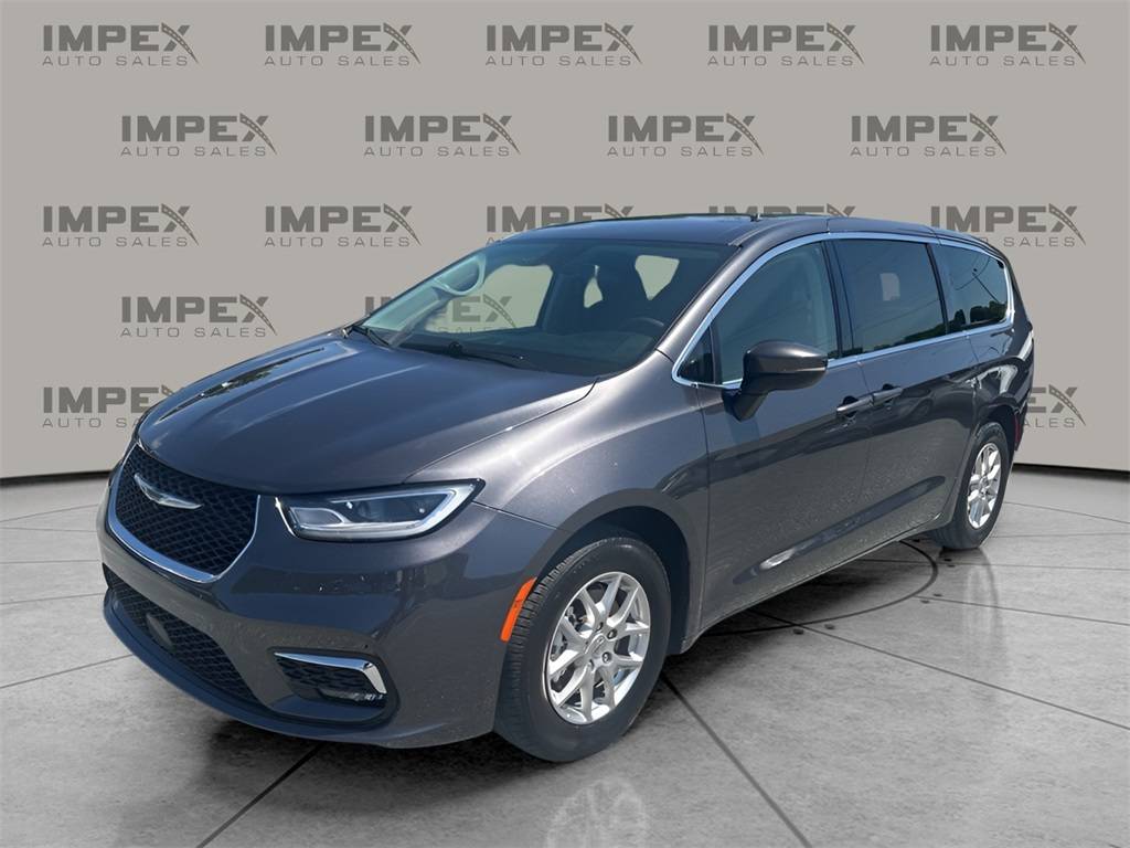 2023 Chrysler Pacifica Touring L — Minivan — 74,189 mi — Greensboro, NC