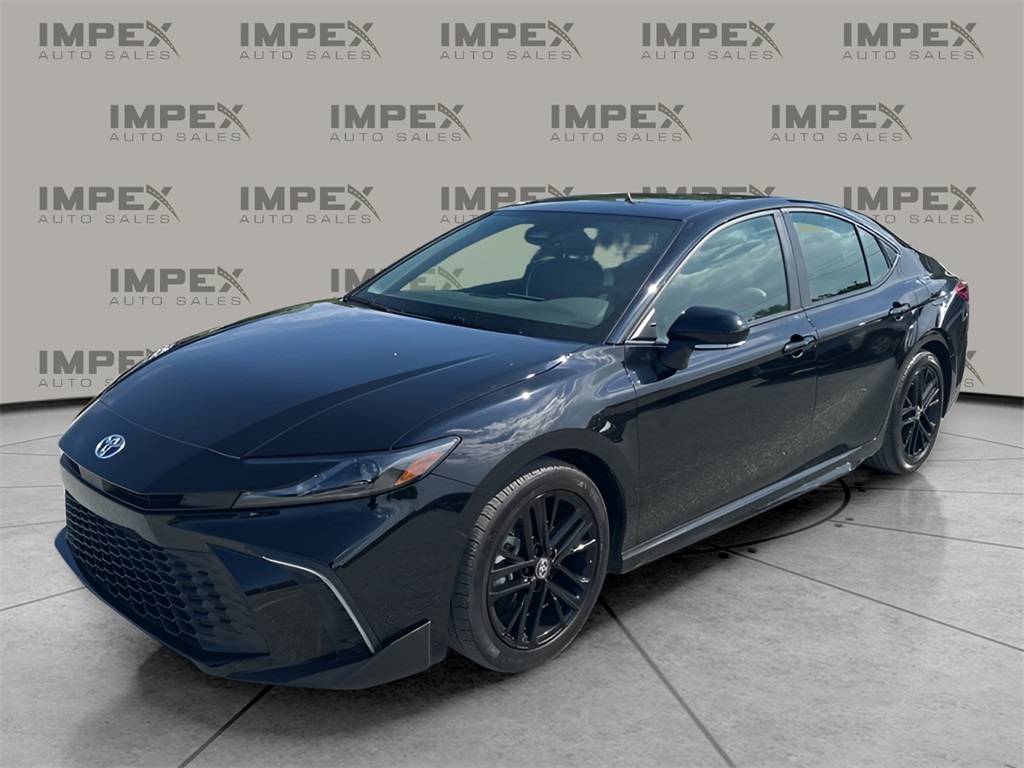 2025 Toyota Camry SE — Sedan — 4,381 mi — Greensboro, NC