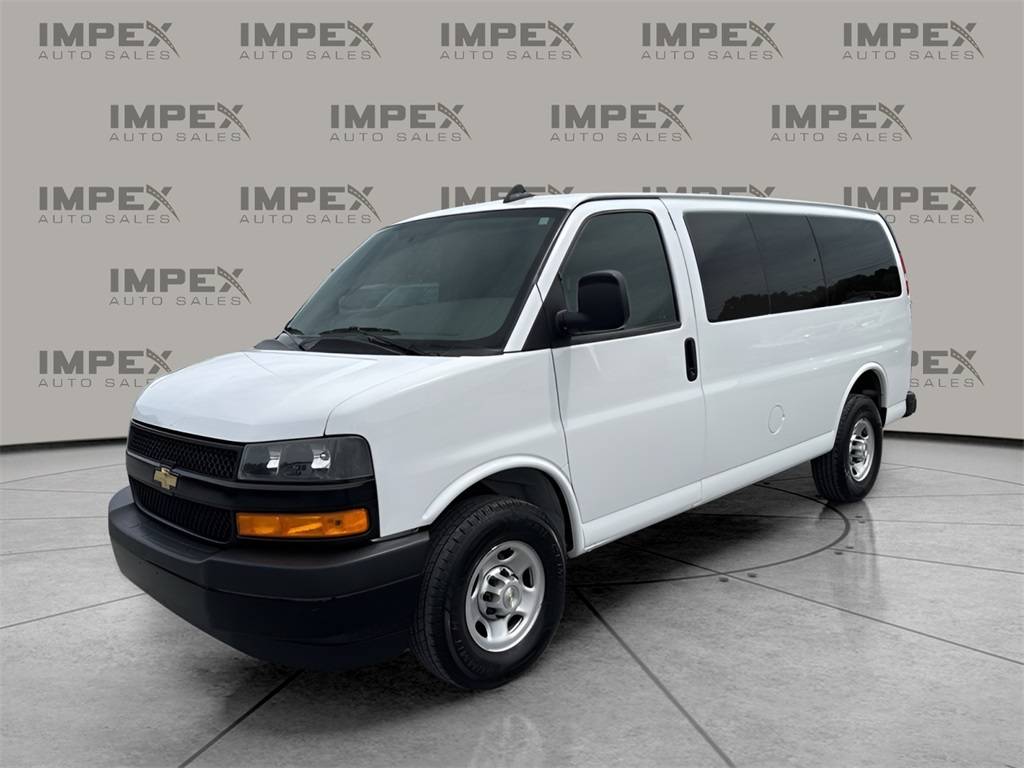2023 Chevrolet Express Passenger LS — Passenger Van — 29,888 mi — Greensboro, NC