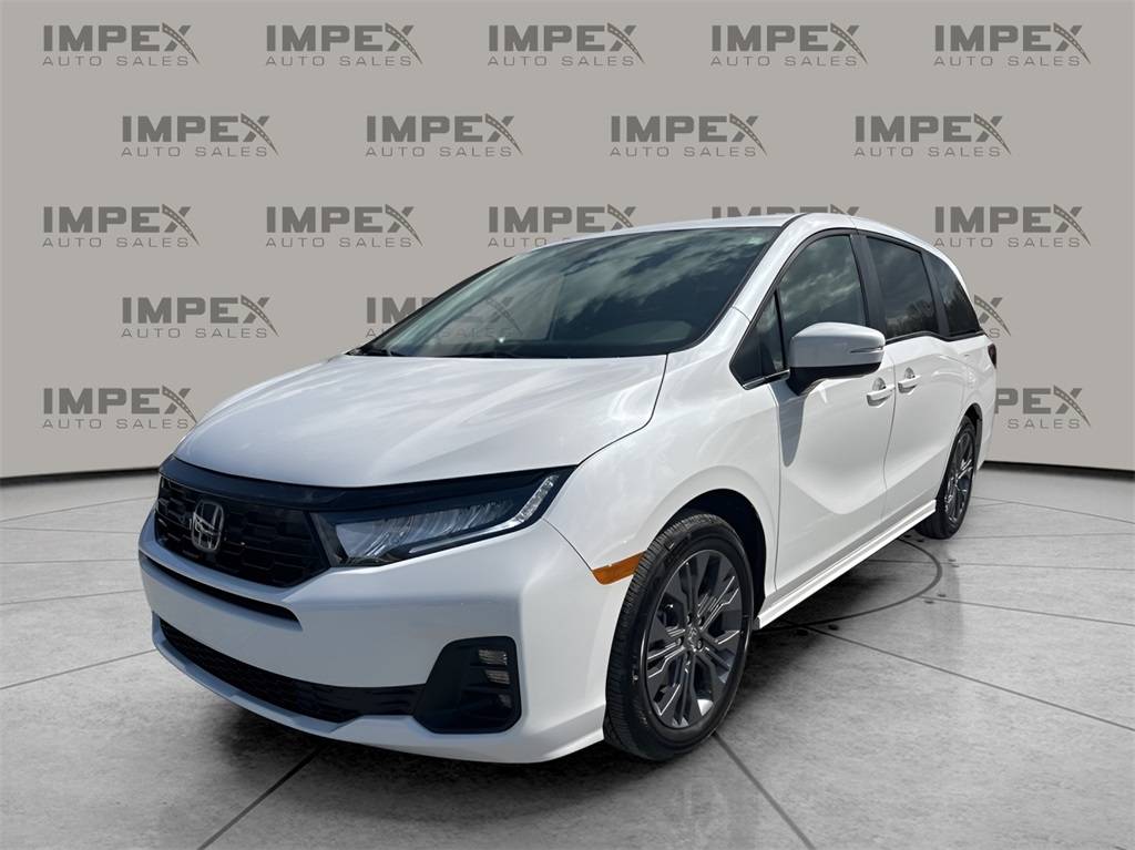2025 Honda Odyssey Touring — Minivan — 4,602 mi — Greensboro, NC