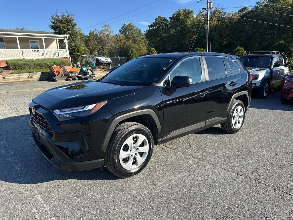 2024 Toyota RAV4 LE — SUV — 24,160 mi — Greensboro, NC