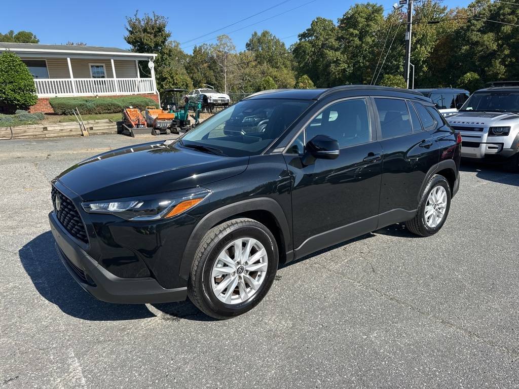 2024 Toyota Corolla Cross LE — SUV — 31,604 mi — Greensboro, NC