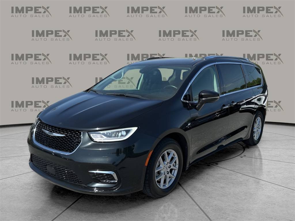 2021 Chrysler Pacifica Touring L — Minivan — 74,152 mi — Greensboro, NC