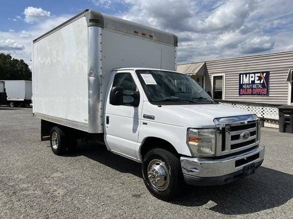 2015 Ford Econoline Commercial Cutaway E-350 — Chassis Cab Truck — 136,773 mi — Greensboro, NC