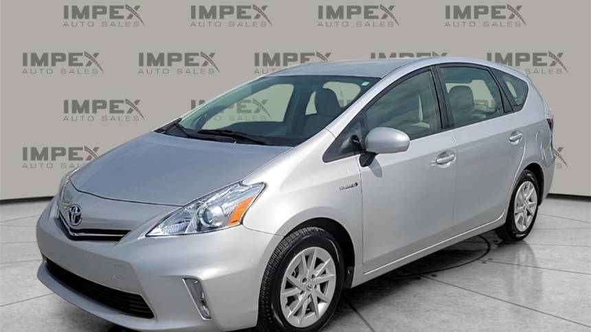 2013 Toyota Prius v Five
