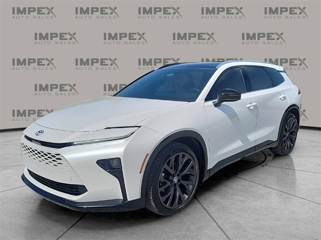 2025 Toyota Crown Signia XLE — SUV — 3,458 mi — Greensboro, NC