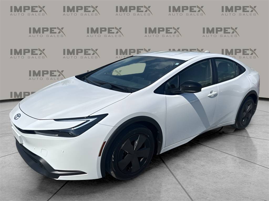2025 Toyota Prius XLE — Hatchback — 11,780 mi — Greensboro, NC