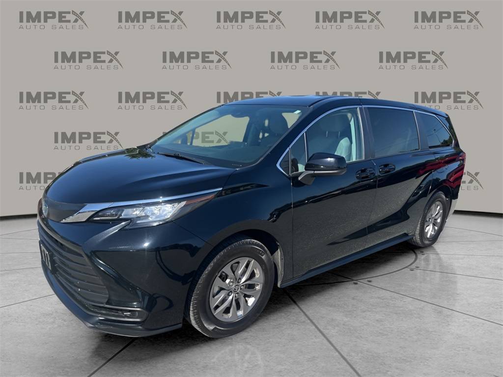 2023 Toyota Sienna LE — Minivan — 53,275 mi — Greensboro, NC