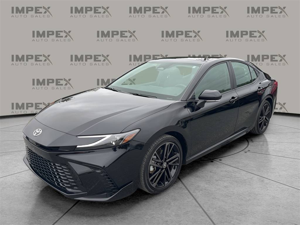 2025 Toyota Camry Hybrid XSE — Sedan — 17,198 mi — Greensboro, NC