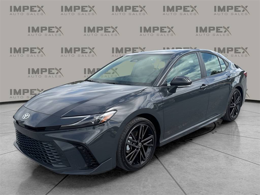 2025 Toyota Camry Hybrid XLE — Sedan — 12,466 mi — Greensboro, NC