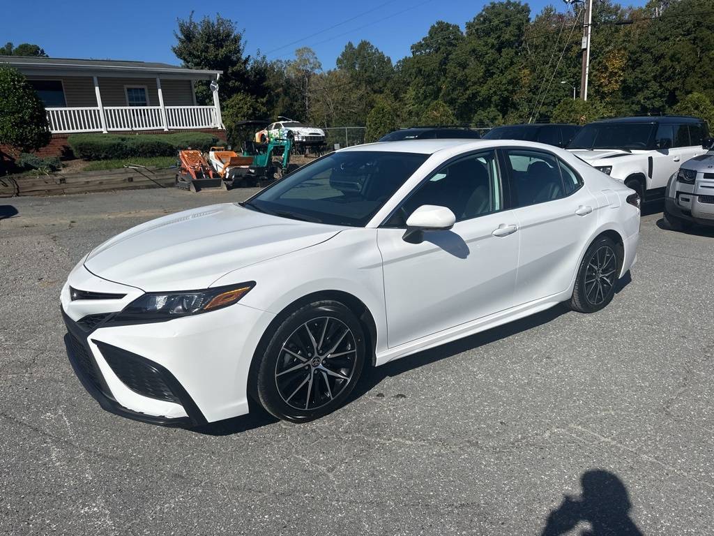 2024 Toyota Camry SE — Sedan — 38,898 mi — Greensboro, NC