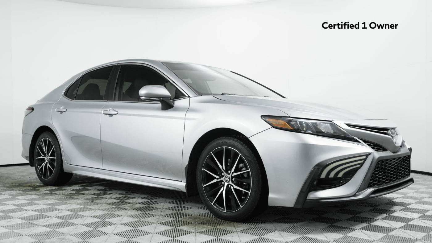 2022 Toyota Camry SE — Sedan — 96,869 mi — Stuart, FL