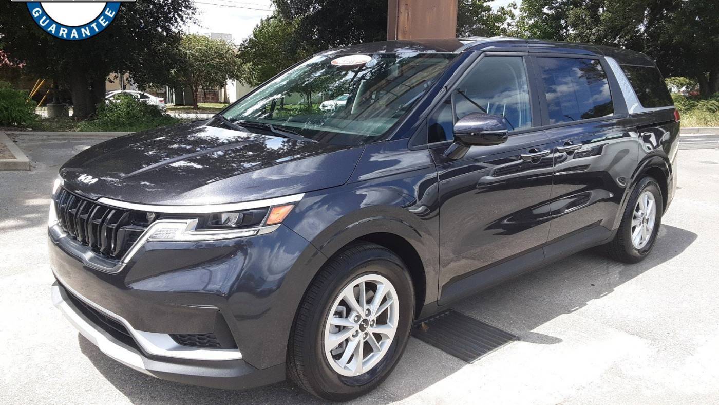 2024 Kia Carnival LXS — Minivan — 7,925 mi — Mobile, AL