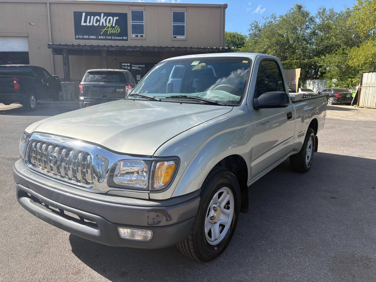 2004 Toyota Tacoma Base