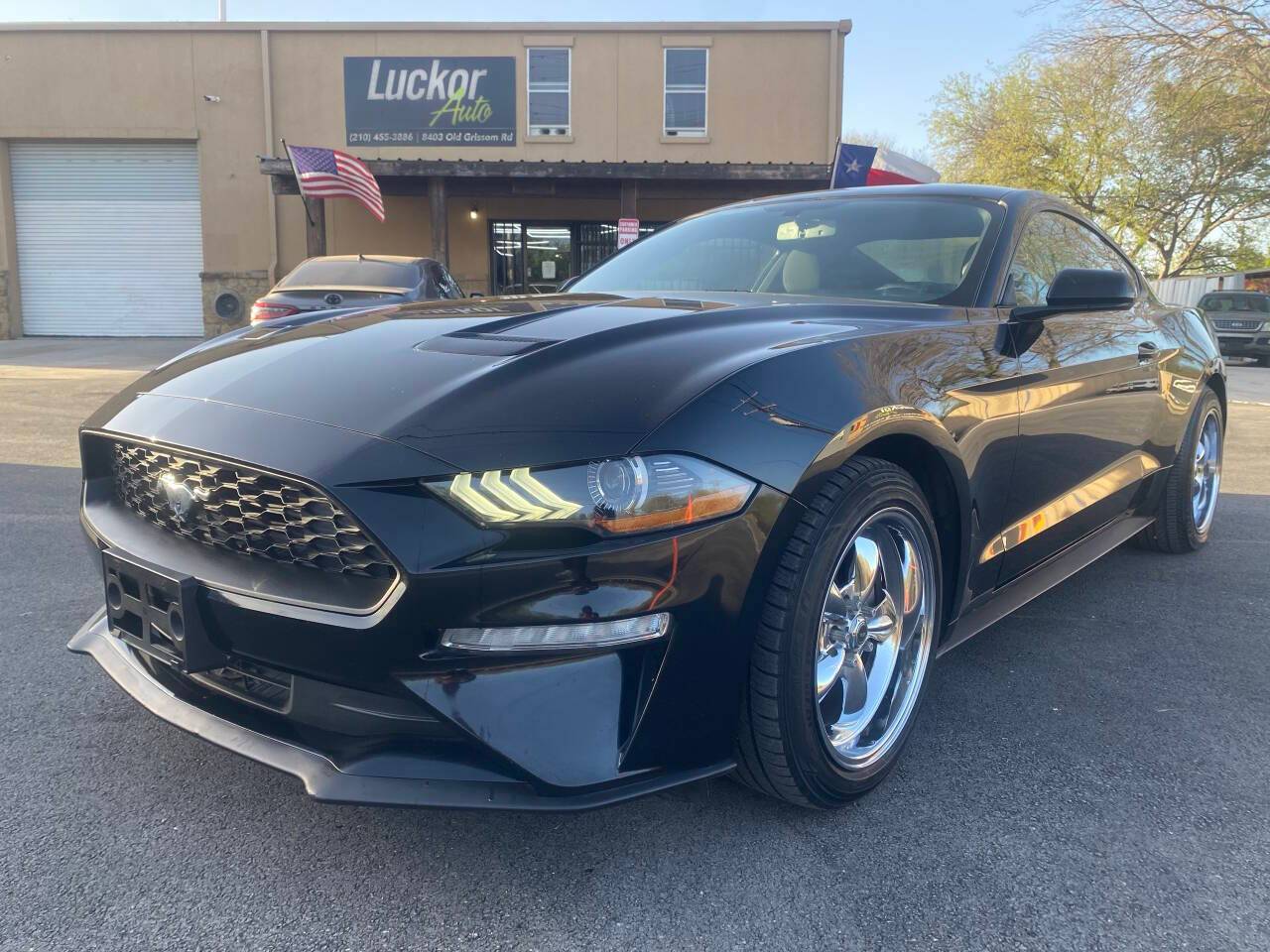 2018 Ford Mustang EcoBoost — Coupe — 76,610 mi — San Antonio, TX