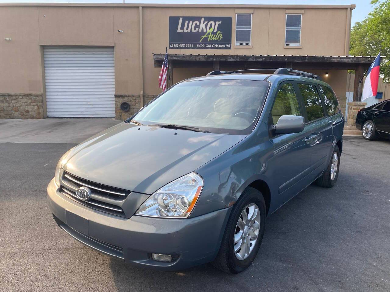 2006 Kia Sedona EX — Minivan — 301,985 mi — San Antonio, TX