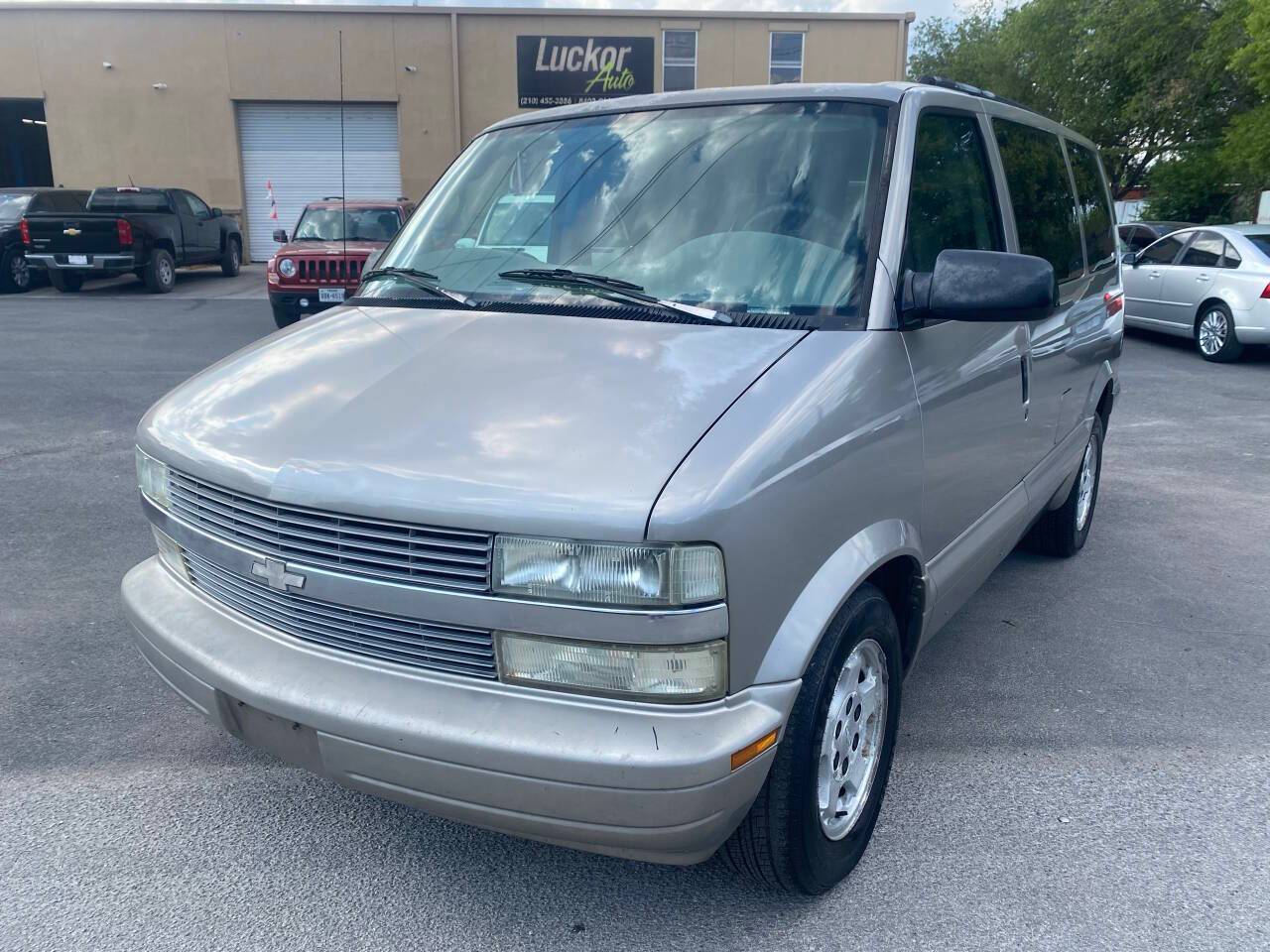 2004 Chevrolet Astro Passenger Base — Minivan — 117,335 mi — San Antonio, TX