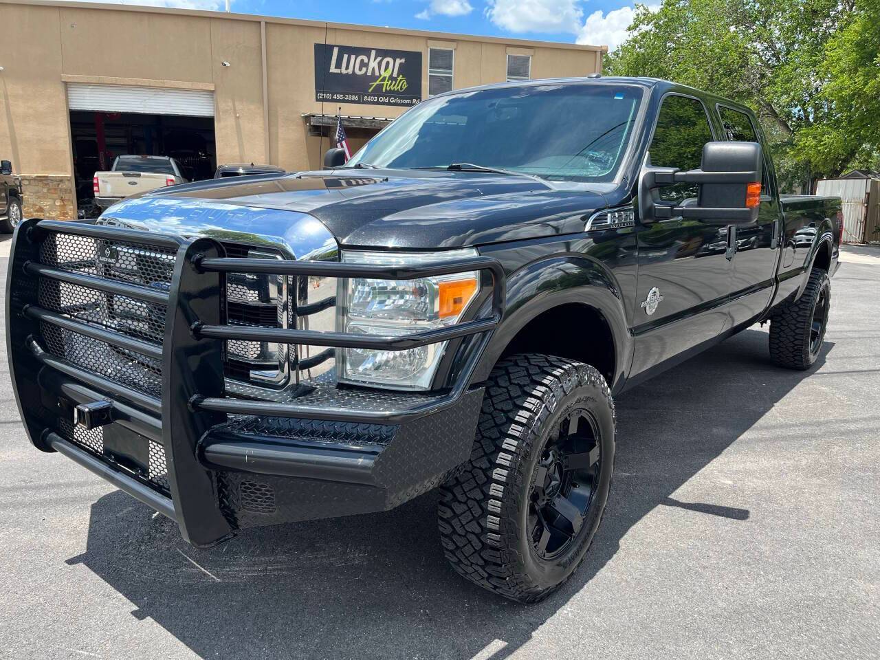 2015 Ford Super Duty F-350 XLT — Pickup Truck — 164,209 mi — San Antonio, TX