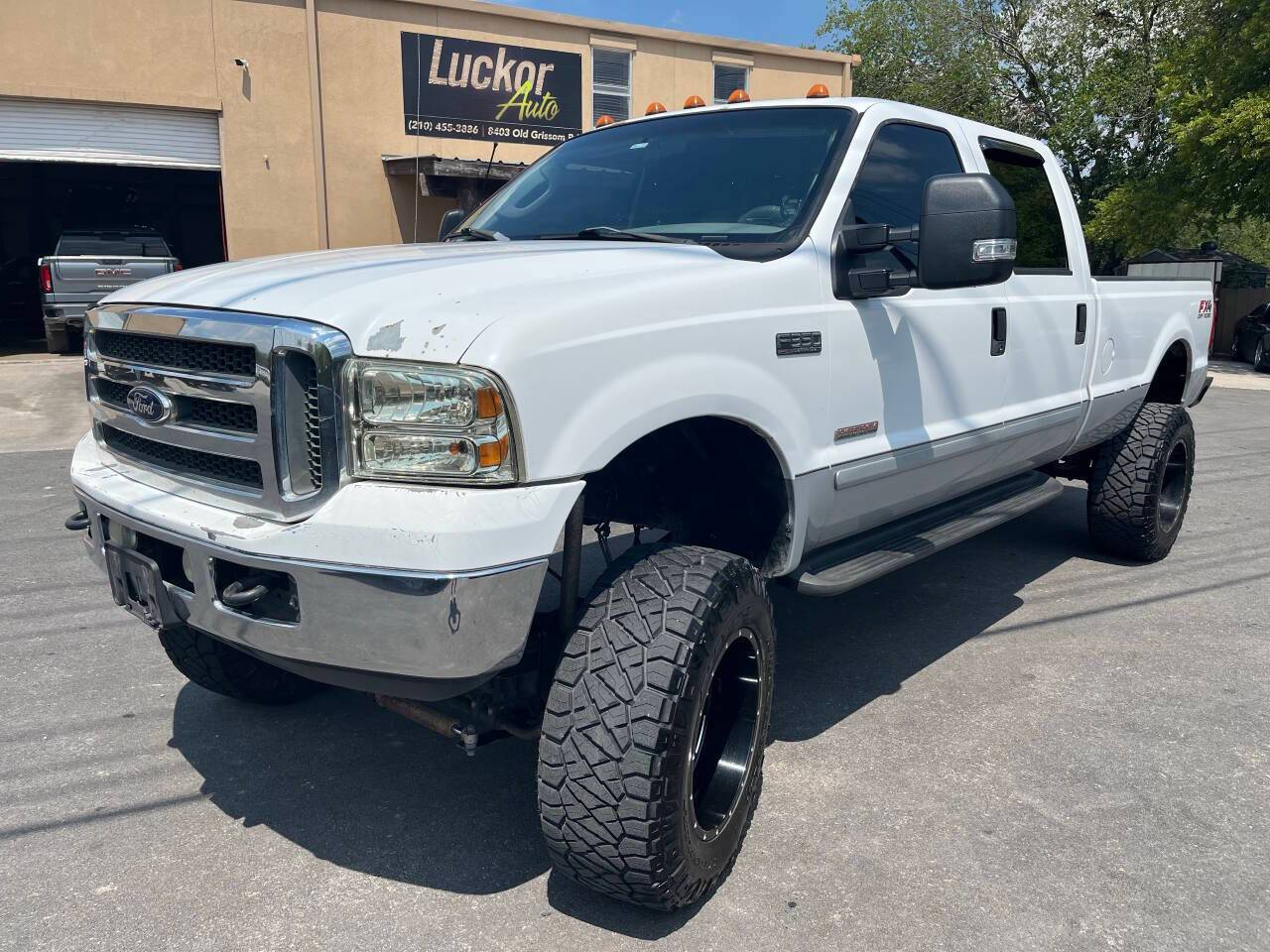 2003 Ford Super Duty F-350 Lariat — Pickup Truck — 255,991 mi — San Antonio, TX