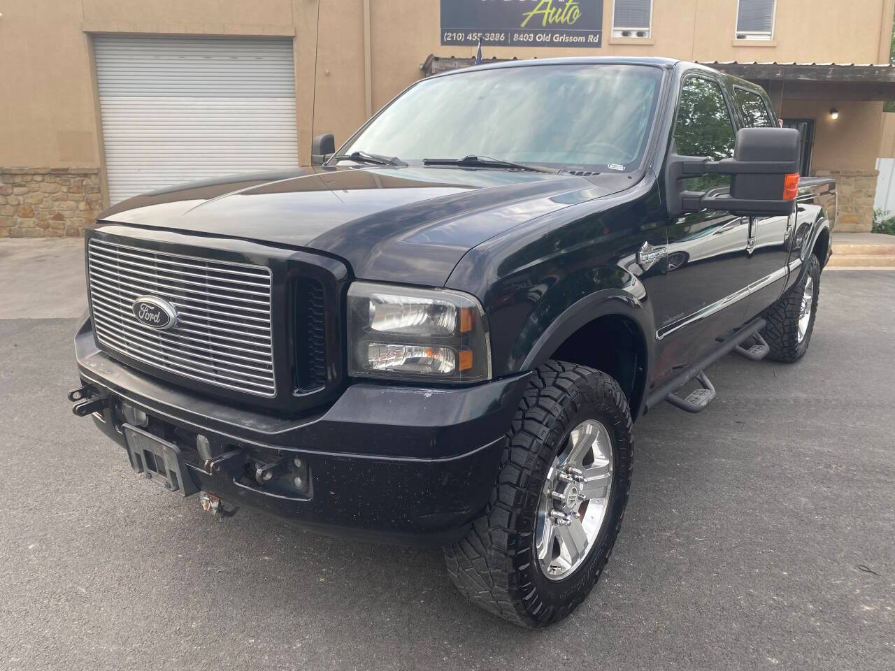 2005 Ford Super Duty F-250 King Ranch — Pickup Truck — 311,000 mi — San Antonio, TX