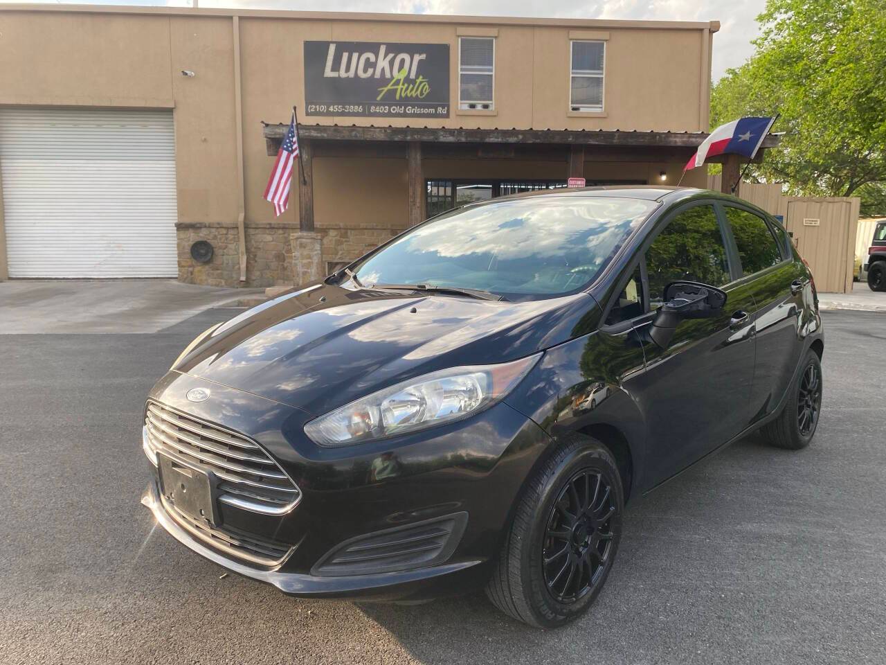 2019 Ford Fiesta SE — Hatchback — 59,770 mi — San Antonio, TX