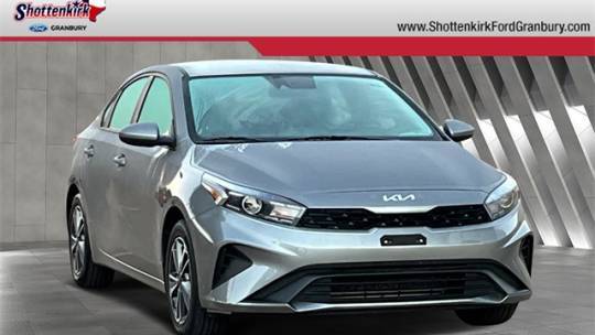 2023 Kia Forte LXS — Sedan — 38,420 mi — Granbury, TX