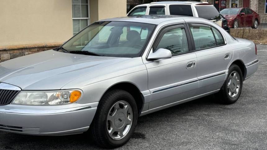 2001 Lincoln Continental Standard — Sedan — 87,885 mi — Pasadena, MD